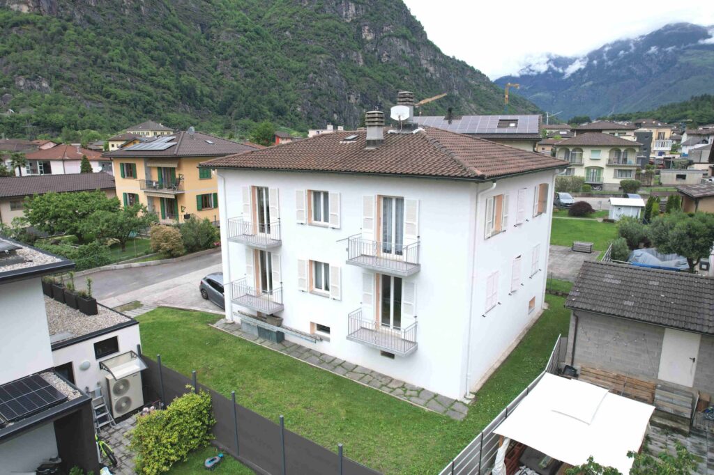 Casa bifamiliare ben ristrutturata a due passi dal centro